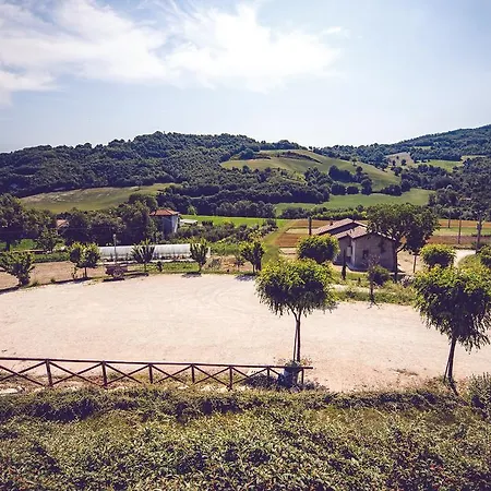 Agriturismo Casal San Sergio Farm stay
