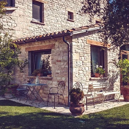 Agriturismo Casal San Sergio Farm stay